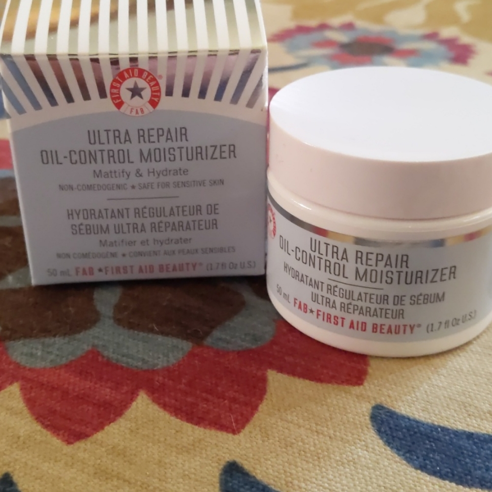 Ultra Repair Oil-Control Moisturizer